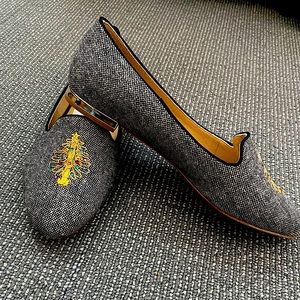 Flats for the Holidays!